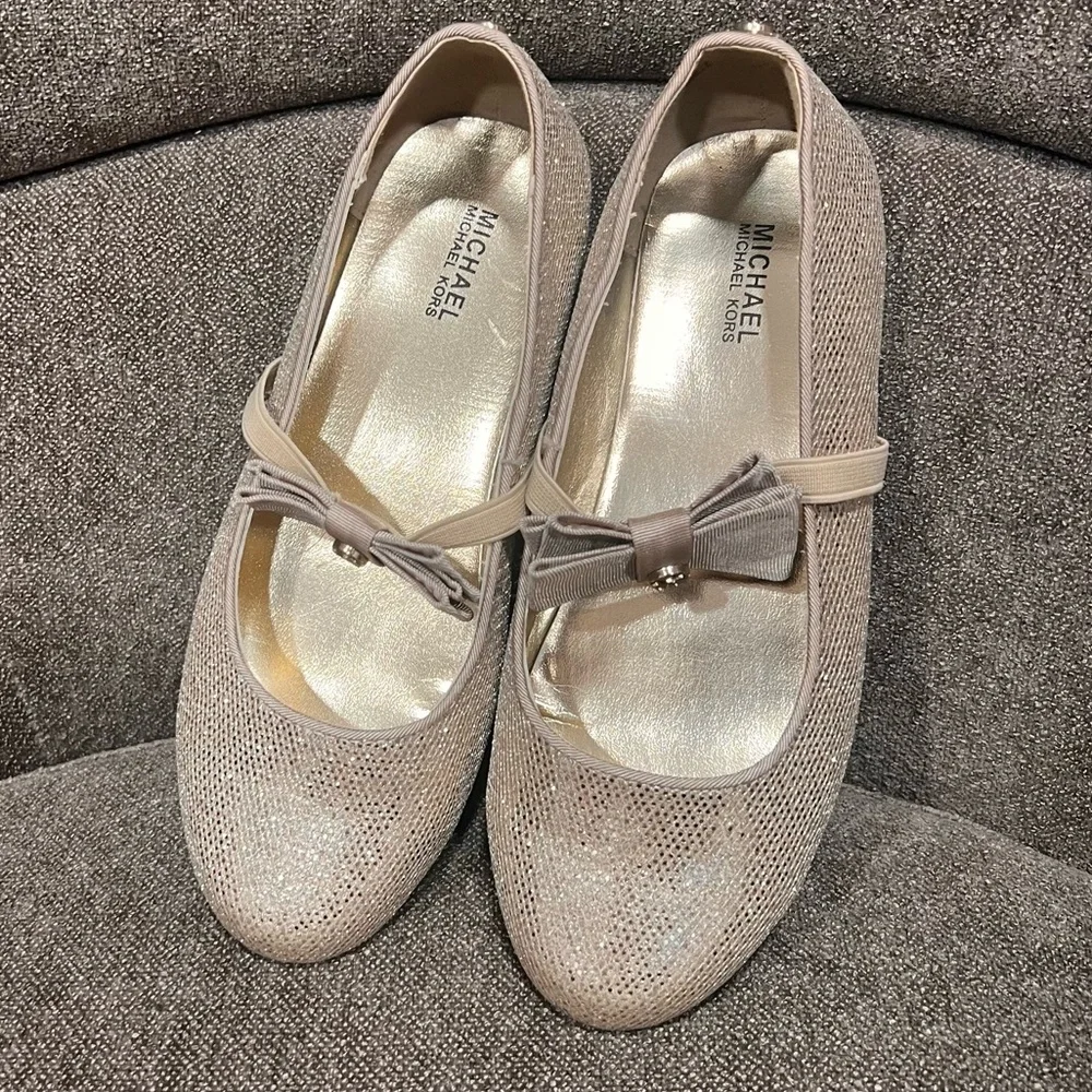 Michael Kors Roverdale girls ballerinas size 3‎